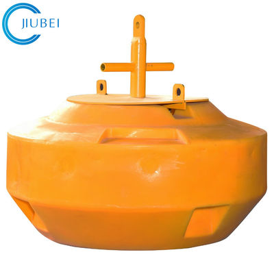 Phao điều hướng nước xanh đỏ vàng đại dương với đèn tín hiệu năng lượng mặt trời
