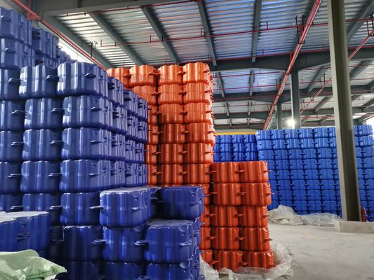 Dễ cài đặt Kháng ăn mòn hóa học PE Pontoons tự hào về sự ổn định tuyệt vời